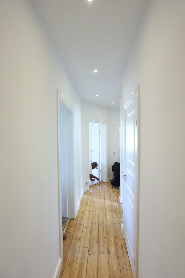 lys spots sat op med elektricitet